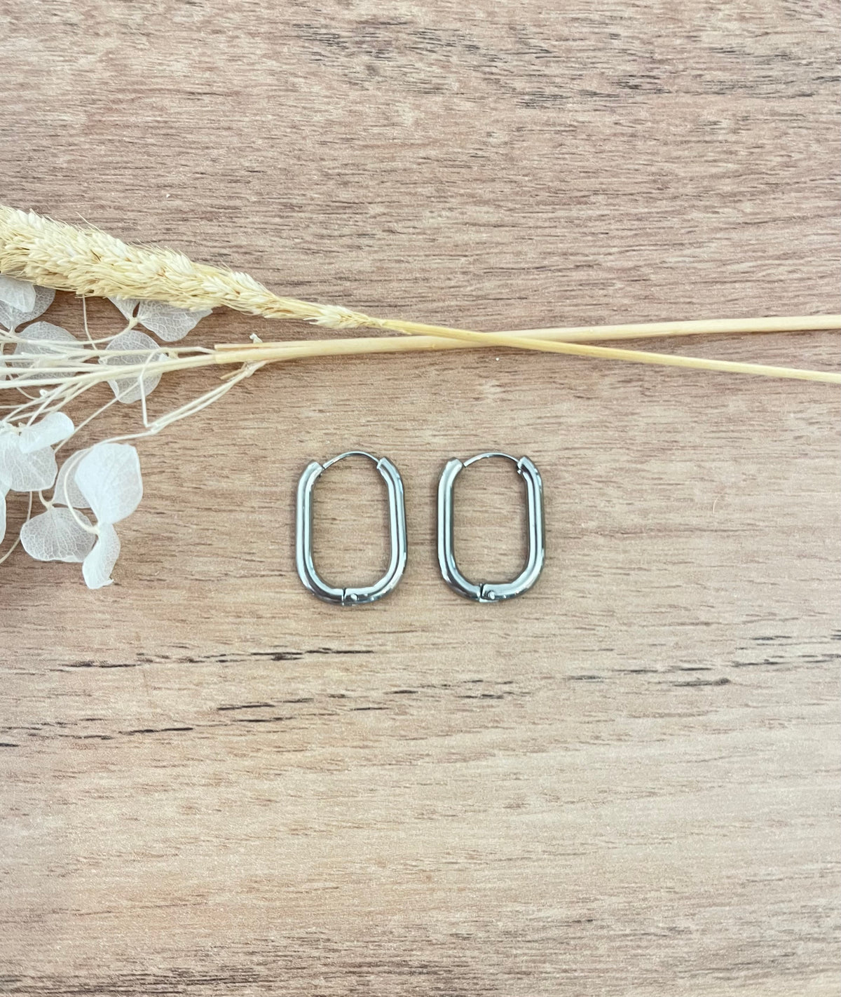 Boucles d’oreilles Créoles argentées ovales