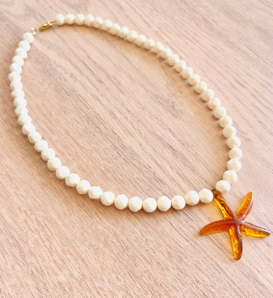 Collier écru étoile de mer  (version petites perles) ✨